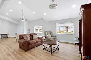 5037 N State Hwy 123, Seguin, TX 78155 - Photo 12