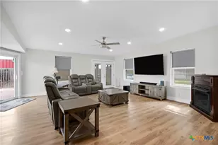 5037 N State Hwy 123, Seguin, TX 78155 - Photo 12