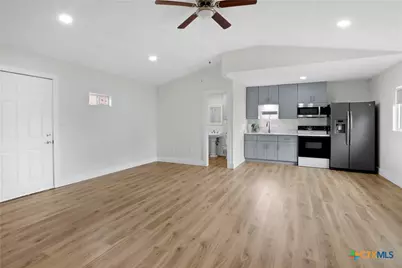 5037 N State Highway 123, Seguin, TX 78155 - Photo 32