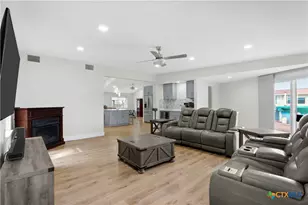 5037 N State Hwy 123, Seguin, TX 78155 - Photo 14