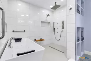 5037 N State Hwy 123, Seguin, TX 78155 - Photo 20