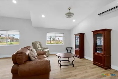 5037 N State Highway 123, Seguin, TX 78155 - Photo 10