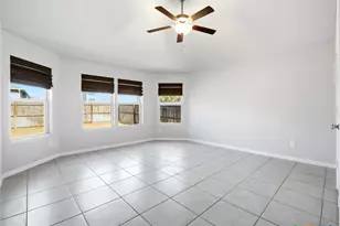 1132 Amber Lk, Seguin, TX 78155 - Photo 28