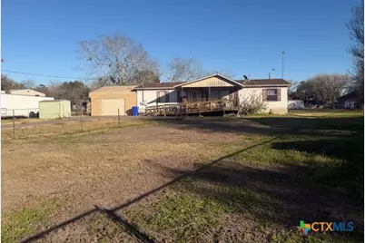 811 Cadwell, Yoakum, TX 77954 - Photo 1