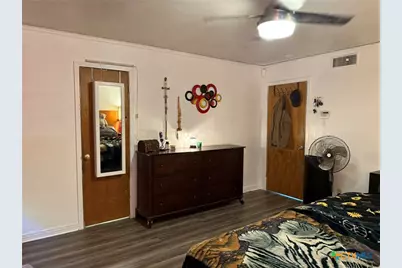 3221 W Avenue R, Temple, TX 76504 - Photo 2