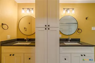 17 Ridge Dr, New Braunfels, TX 78130 - Photo 16