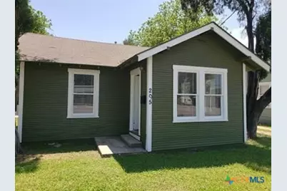 205 E Kingsbury Street, Seguin, TX 78155 - Photo 1