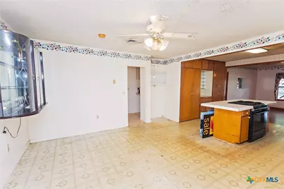 120 Crescent Drive, Victoria, TX 77905 - Photo 6