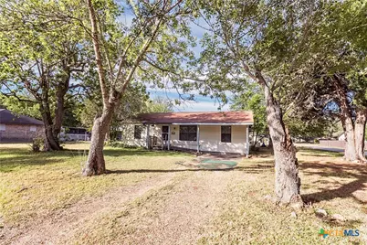 120 Crescent Drive, Victoria, TX 77905 - Photo 1