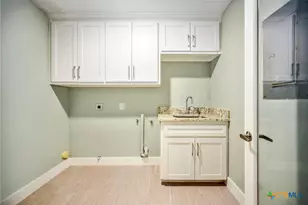 8 Las Brisas Pl, Port Lavaca, TX 77979 - Photo 44