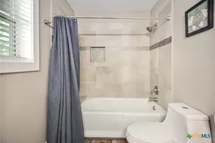 8 Las Brisas Pl, Port Lavaca, TX 77979 - Photo 32