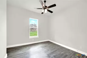 100 Hondo Rdg, La Vernia, TX 78121 - Photo 28