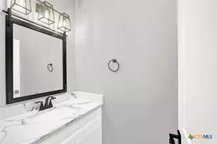 100 Hondo Rdg, La Vernia, TX 78121 - Photo 26