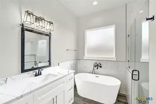100 Hondo Rdg, La Vernia, TX 78121 - Photo 22