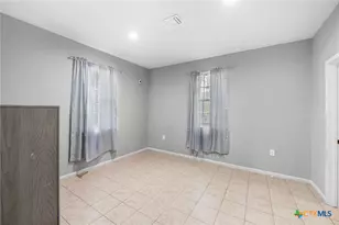 22914 Skila Dr, Elmendorf, TX 78112 - Photo 6