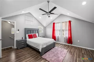 22914 Skila Dr, Elmendorf, TX 78112 - Photo 20