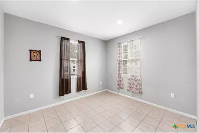 22914 Skila Drive, Elmendorf, TX 78112 - Photo 12