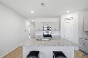 425 Lancebill Dr, Lockhart, TX 78644 - Photo 10