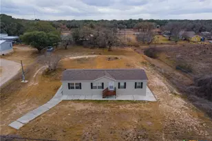 3814 New Mathis Rd, Elmendorf, TX 78112 - Photo 32