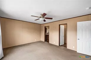 3814 New Mathis Rd, Elmendorf, TX 78112 - Photo 4