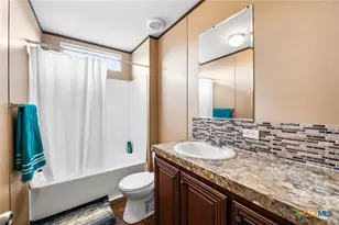 3814 New Mathis Rd, Elmendorf, TX 78112 - Photo 26