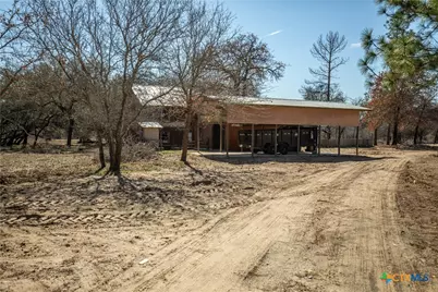 1387 County Road 304, Floresville, TX 78114 - Photo 20