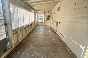 209 Lackey St, Cuero, TX 77954 - Photo 12