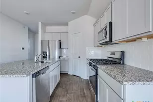 316 Addison Pl, Lockhart, TX 78644 - Photo 6