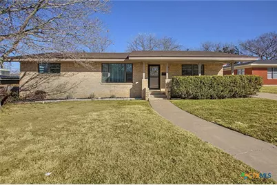 120 N 29th Street, Gatesville, TX 76528 - Photo 1