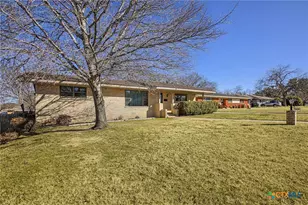 120 N 29th St, Gatesville, TX 76528 - Photo 20
