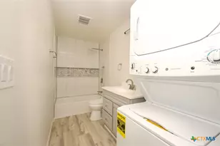 1010 S 4th St, Temple, TX 76504 - Photo 14