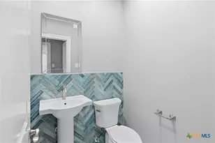 647 Oak Creek Pkwy, Seguin, TX 78155 - Photo 36