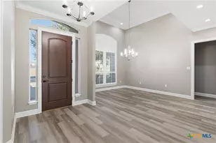 647 Oak Creek Pkwy, Seguin, TX 78155 - Photo 10