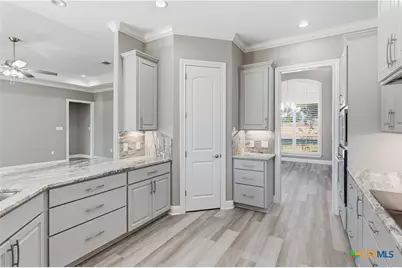 647 Oak Creek Parkway, Seguin, TX 78155 - Photo 20