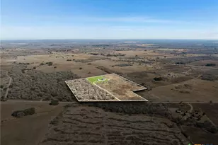 5476 County Rd 427, Stockdale, TX 78160 - Photo 8