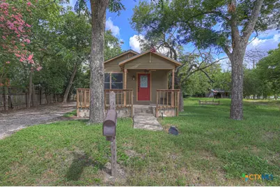 1630 Katy Street, New Braunfels, TX 78130 - Photo 2