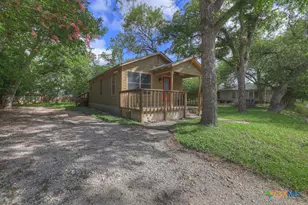 1630 Katy St, New Braunfels, TX 78130 - Photo 8