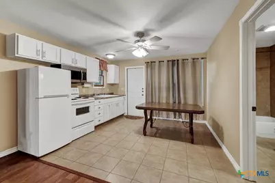 1630 Katy Street, New Braunfels, TX 78130 - Photo 14