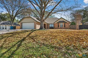 1911 Palace Dr, New Braunfels, TX 78130 - Photo 2