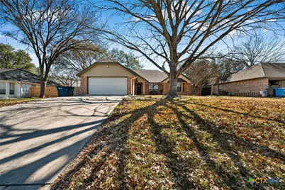 1911 Palace Drive, New Braunfels, TX 78130 - Photo 2