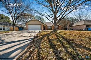 1911 Palace Dr, New Braunfels, TX 78130 - Photo 2