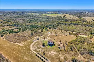 1525 Fm 1704, Elgin, TX 78621 - Photo 34