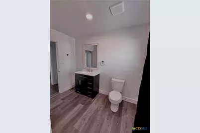 801 Hopkins St., Yoakum, TX 77995 - Photo 6