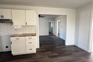 801 Hopkins St, Yoakum, TX 77995 - Photo 8