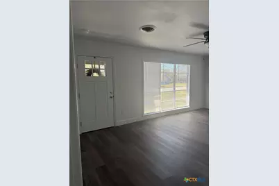 801 Hopkins St., Yoakum, TX 77995 - Photo 18