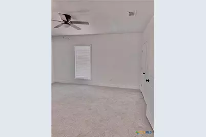 801 Hopkins St., Yoakum, TX 77995 - Photo 26