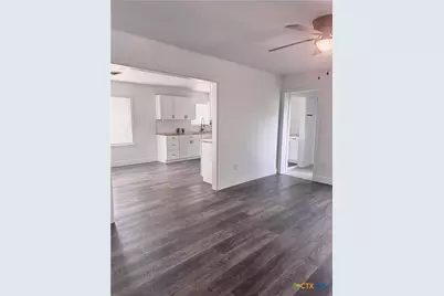 801 Hopkins St., Yoakum, TX 77995 - Photo 22