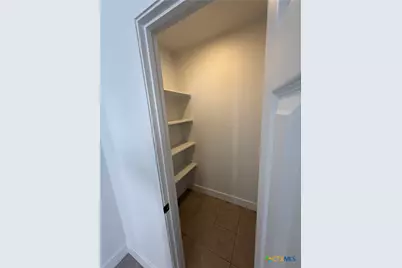 801 Hopkins St., Yoakum, TX 77995 - Photo 10