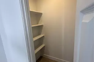 801 Hopkins St, Yoakum, TX 77995 - Photo 10