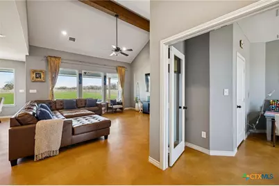 5476 County Road 427, Stockdale, TX 78160 - Photo 20